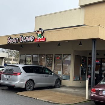 Sushi Island - Sushi Bars Near Me - Eugene, Oregon