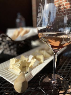 V Wine Cellar by null