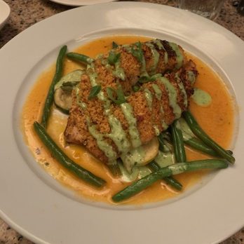 Marina Cafe - Redfish - Seafood Near Me - Destin, Florida