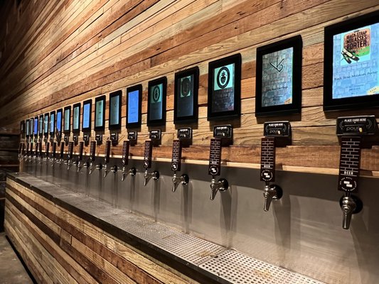 Off The Wall Craft Beer & Wine by null