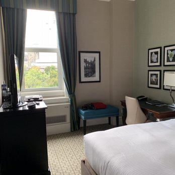 Fairmont Château Laurier - Tiny rooms in this hotel. - Hotels Near Me - Ottawa, Ontario