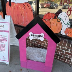 Woof Gang Bakery & Grooming