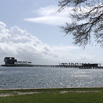 Vinoy Park - Parks Near Me - St. Petersburg, Florida
