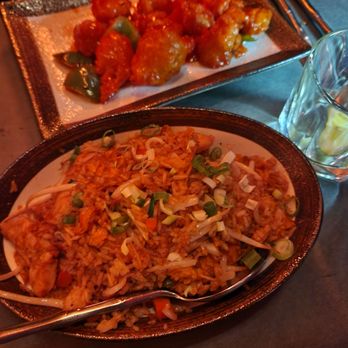 Le Chai - Sweet & Sour Chicken with chicken fried rice - Thai Near Me - Brooklyn, New York Le Chai - Sweet & Sour Chicken with chicken fried rice - Thai Near Me - Brooklyn, New York