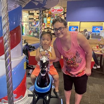 Chuck E. Cheese - Pizza Near Me - Kapolei, Hawaii Chuck E. Cheese - Pizza Near Me - Kapolei, Hawaii