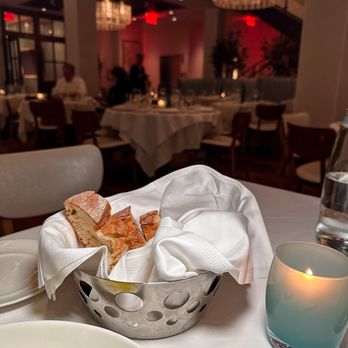 Limani - Washington - Complimentary bread and olive oil - Mediterranean Near Me - Washington, DC, District of Columbia