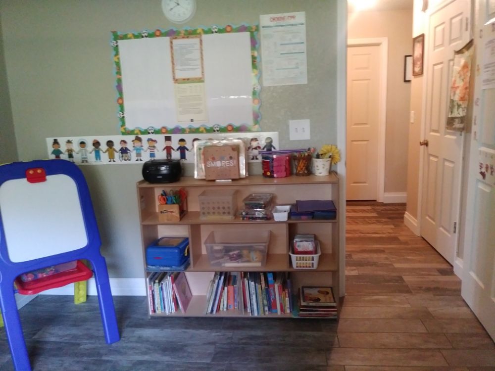 Kids World Bilingual & Childcare - childcare center in Lakeland, FL