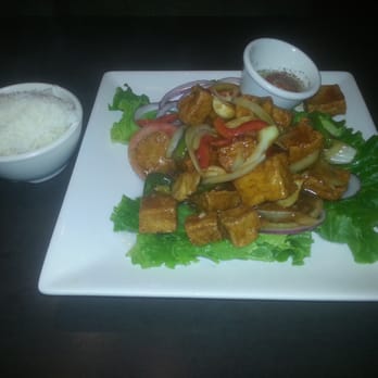 Mai's Restaurant - Garlic Tofu - Vietnamese Near Me - Houston, Texas
