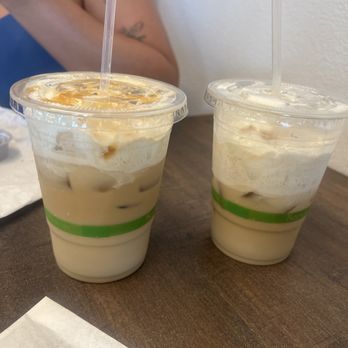 Kohala Coffee Company - Caramel Macchiato (left) and Cold Brew Butter Beer (right) - Coffee & Tea Near Me - Waikoloa, Hawaii Kohala Coffee Company - Caramel Macchiato (left) and Cold Brew Butter Beer (right) - Coffee & Tea Near Me - Waikoloa, Hawaii