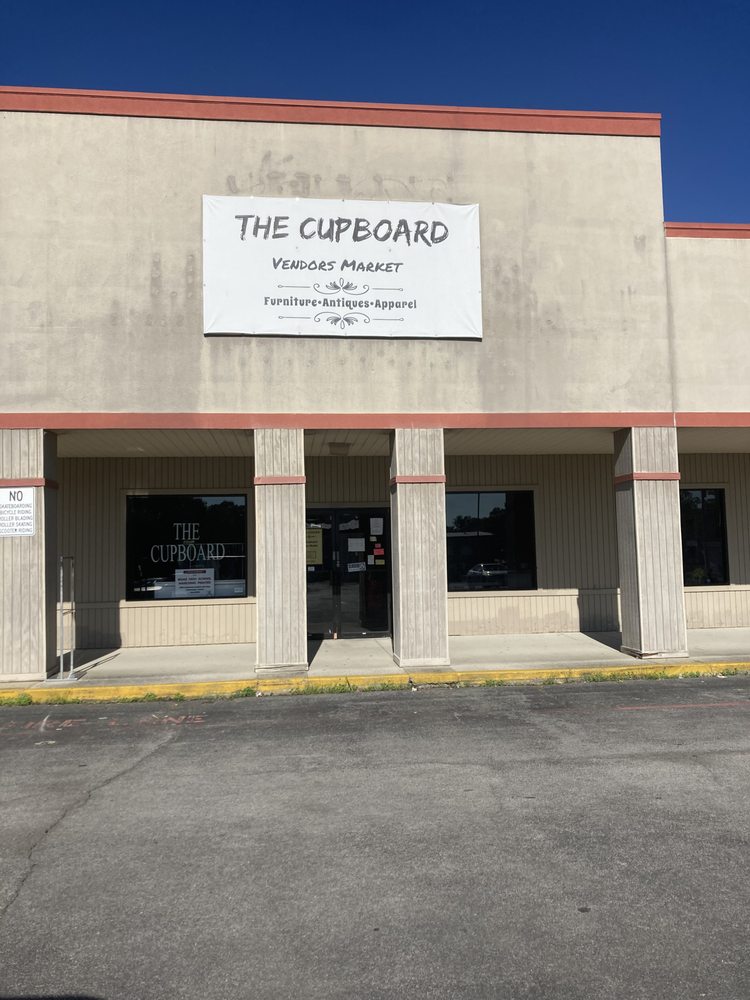 THE CUPBOARD OF BOAZ Updated October 2024 104 S McCleskey St, Boaz