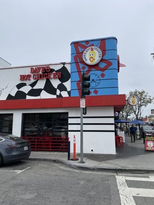 Dave's Hot Chicken by null