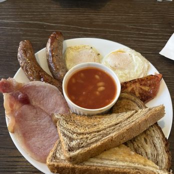 Kellie’s Cafe - Full english breakfast - Cafes Near Me - Newport, Rhode Island