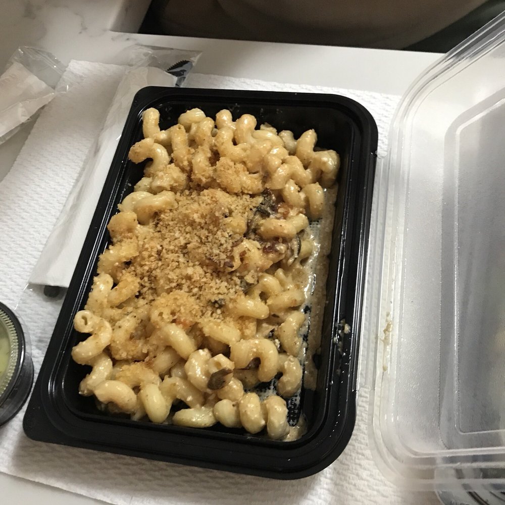 Original Joe's Restaurant & Bar - Mac and cheese with Jalapeños - Bars Near Me - Vancouver, British Columbia Original Joe's Restaurant & Bar - Mac and cheese with Jalapeños - Bars Near Me - Vancouver, British Columbia