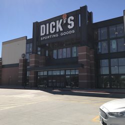 DICK'S Sporting Goods