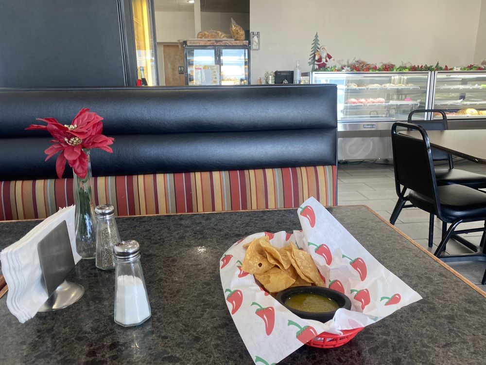 FIVE STAR MEXICAN BAKERY Updated September 2024 3233 N Mesa St, El