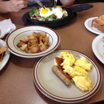 Denny's - The food looks better than it tastes, trust me. Sigh, the service was pretty terrible for me and I got this freezer food. - American Near Me - San Jose, California Denny's - The food looks better than it tastes, trust me. Sigh, the service was pretty terrible for me and I got this freezer food. - American Near Me - San Jose, California