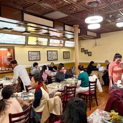 Truong Tien Restaurant - Inside