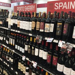 Crown Wine & Spirits - Here all the different wines