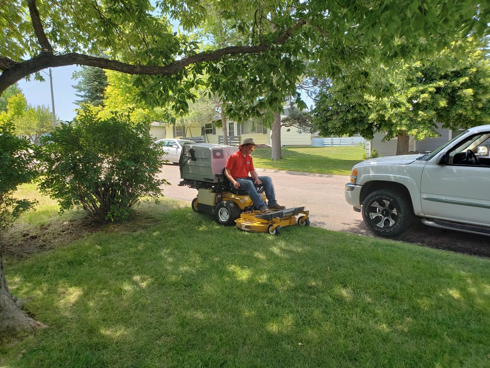 CHADRON LAWN CARE Updated October 2024 13 Photos Chadron