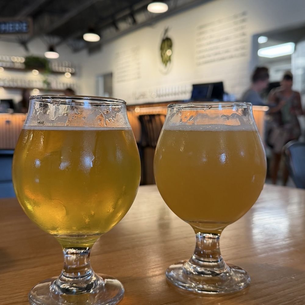 Bespoke Brewing - Hopshot and Hoppenstance - Breweries Near Me - Ronks, Pennsylvania Bespoke Brewing - Hopshot and Hoppenstance - Breweries Near Me - Ronks, Pennsylvania