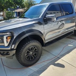Best Tinting - Best Tinting
Ford Raptor
15% 20% ceramic
BestTint.com