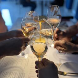 Hoy Como Ayer - ¡Salud!
