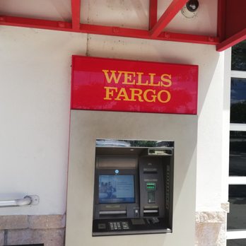 Wells Fargo Bank - Banks & Credit Unions Near Me - Miami, Florida