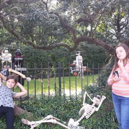the nieces imitating/contemplating the skeletons the nieces imitating/contemplating the skeletons