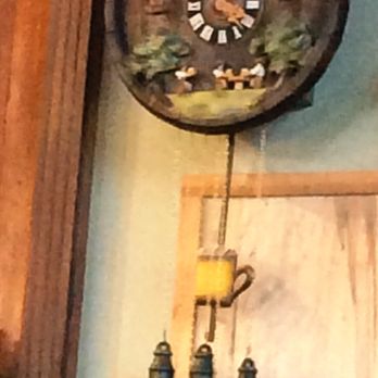 Everybody’s Brewing - Love this clock at the bar. - Breweries Near Me - Battle Ground, Washington