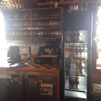 À l'abri de la Tempête - Microbrasserie & Pub by null