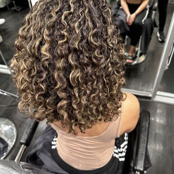 Curls One On One - After - Hair Stylists Near Me - Los Angeles, California