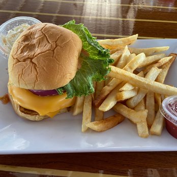 Claudio's Waterfront - Hamburger w/ Perry's Sauce - Seafood Near Me - Greenport, New York