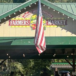 Arnold Farmers Market - Main entrance