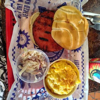 Central BBQ - Fried bologna, Mac and cheese, coleslaw - Barbeque Near Me - Memphis, Tennessee Central BBQ - Fried bologna, Mac and cheese, coleslaw - Barbeque Near Me - Memphis, Tennessee