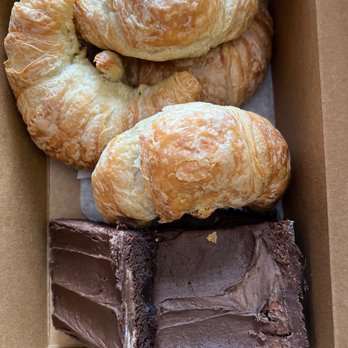 Piazza's Bakery - Croissants & Brownies - Bakeries Near Me - Levittown, Pennsylvania