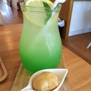 Cafe Maji - Green apple lemonade w/cream puff - Coffee & Tea Near Me - Artesia, California Cafe Maji - Green apple lemonade w/cream puff - Coffee & Tea Near Me - Artesia, California