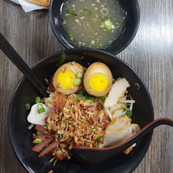Borneo Eatery - Dry noodle - Indonesian Near Me - Alhambra, California Borneo Eatery - Dry noodle - Indonesian Near Me - Alhambra, California