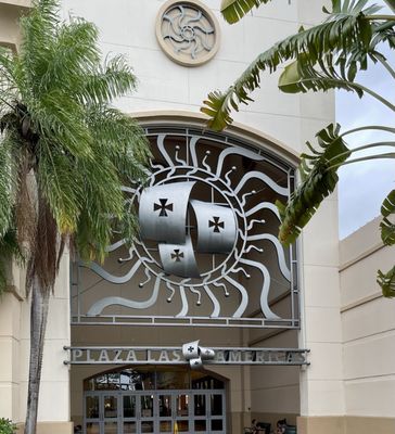 Plaza Las Américas by null