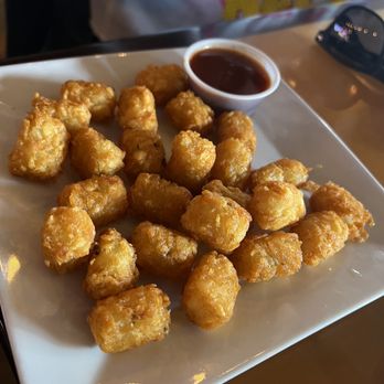 5th Ave Grill And Bar - Tots - Pizza Near Me - Beech Grove, Indiana 5th Ave Grill And Bar - Tots - Pizza Near Me - Beech Grove, Indiana
