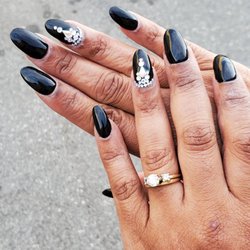 Diamond Nails