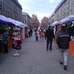 Feria Artesanal Paseo Bulnes