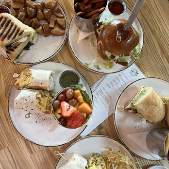 BB Cafe & Catering - Cafes Near Me - Burbank, California