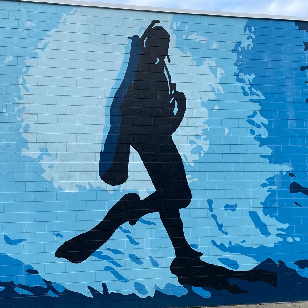 Scuba - Ikelite mural - Public Art Near Me - Indianapolis, Indiana Scuba - Ikelite mural - Public Art Near Me - Indianapolis, Indiana