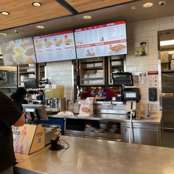 Raising Cane's Chicken Fingers - Counter - Fast Food Near Me - Sunset Valley, Texas