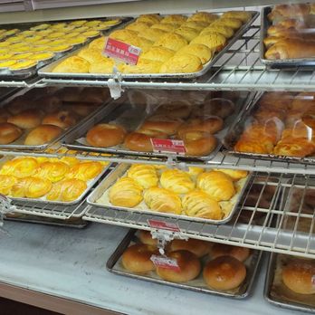 Chiu Quon Bakery - Bakeries Near Me - Chicago, Illinois