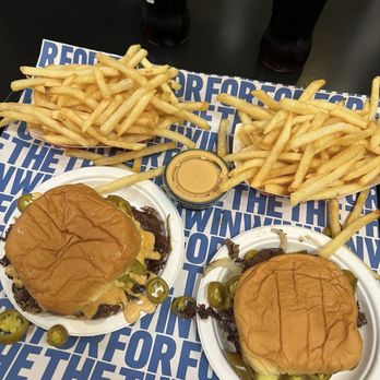 For The Win - Burgers Near Me - Alhambra, California