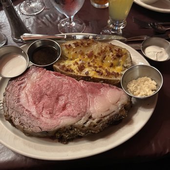 Williams's Pine Gables - Supper Clubs Near Me - Eagle River, Wisconsin