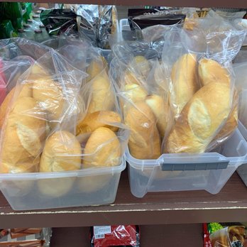 New Cholon - Freshly baked Vietnamese French baguettes - International Grocery Near Me - Honolulu, Hawaii New Cholon - Freshly baked Vietnamese French baguettes - International Grocery Near Me - Honolulu, Hawaii