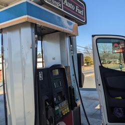 Chip's Mini Mart / Triangle Petroleum, Mount Gilead