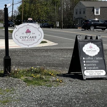 Cupcake Heaven  - Outside signage. - Desserts Near Me - Haymarket, Virginia
